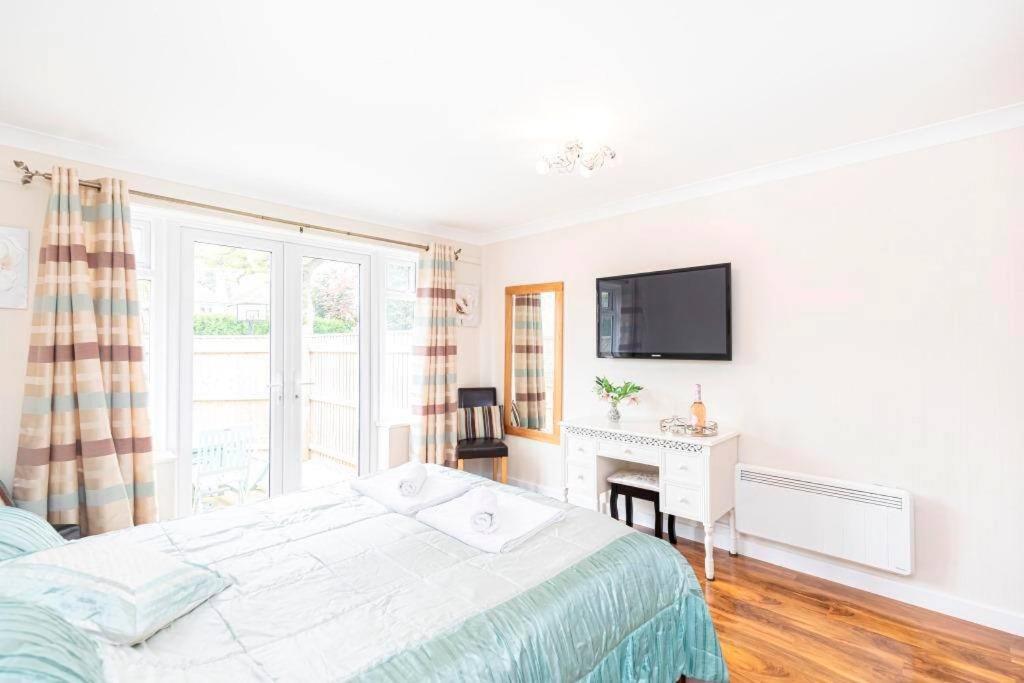 Bournecoast: Lovely Annex With Patio Nr Beach-5286 Bournemouth Dış mekan fotoğraf